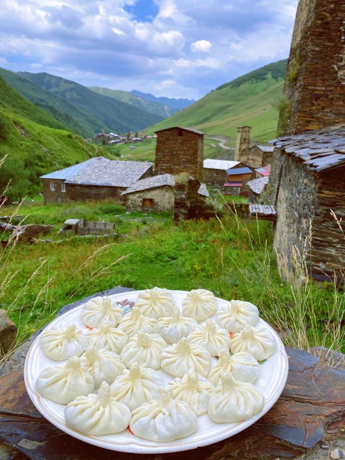 Ushguli 12 Century Hotel Екстериор снимка
