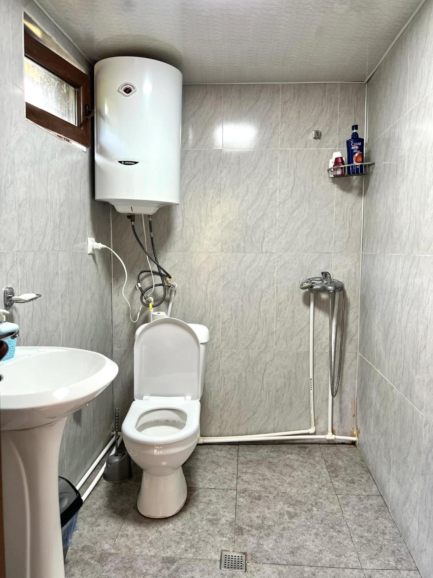 Ushguli 12 Century Hotel Екстериор снимка